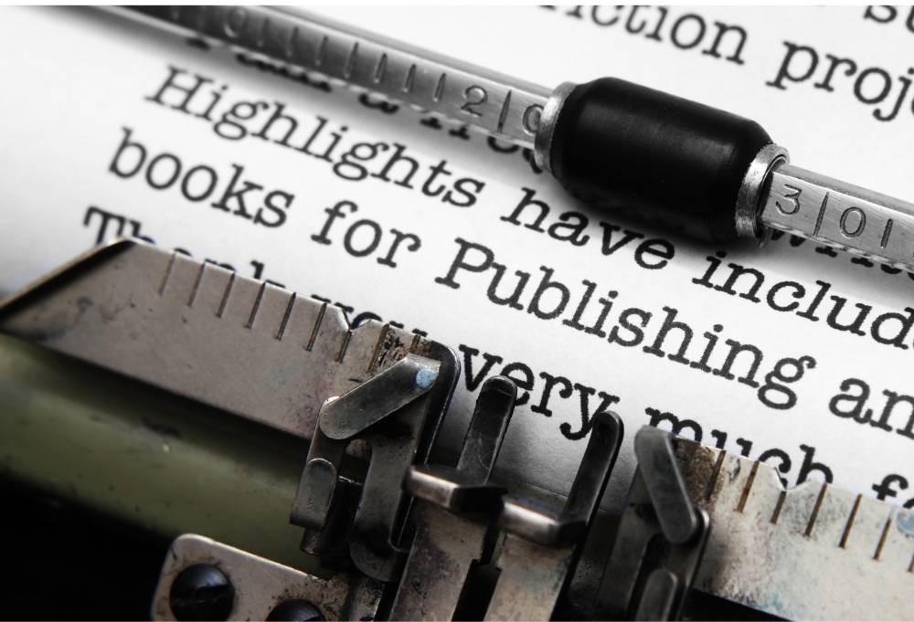 Traditional Publishing vs Self-Publishing