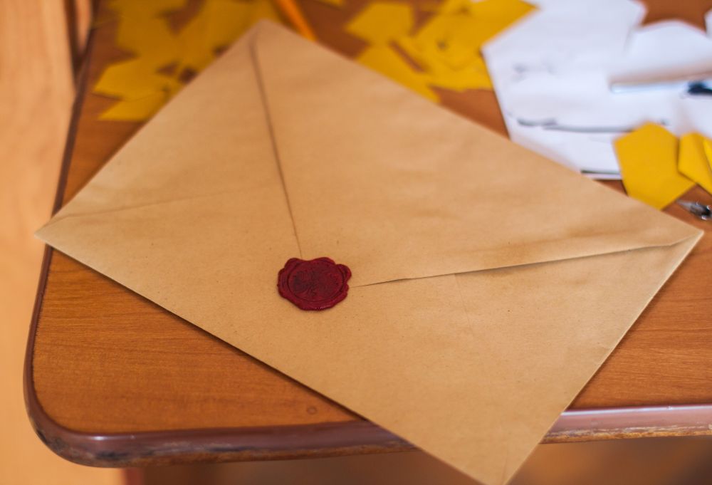 Step 4: Pitch Your Story with Query Letters To Agents Or Publishers